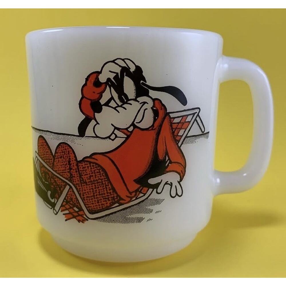 VINTAGE 70’s MICKEY MOUSE CLUB GOOFY LIBBEY WHITE MILK GLASS MUG WALT DISNEY PRO